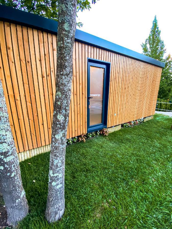 Bungalow Pichoses Geres Camping Rio Caldo Exterior photo