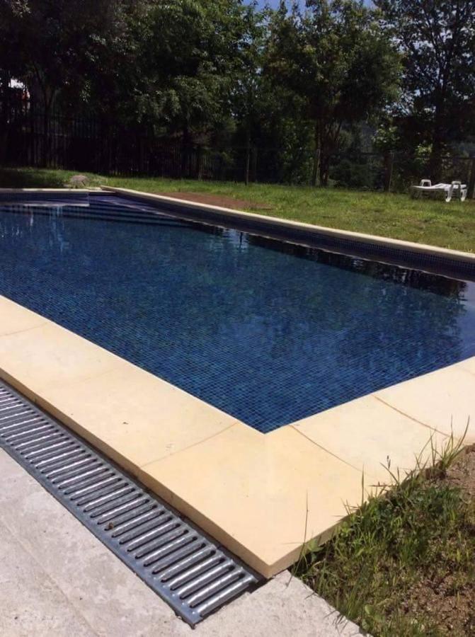 Bungalow Pichoses Geres Camping Rio Caldo Exterior photo